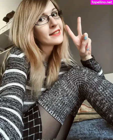 Ts Avy White OnlyFans Thumbnail #kOqq8oLtV5