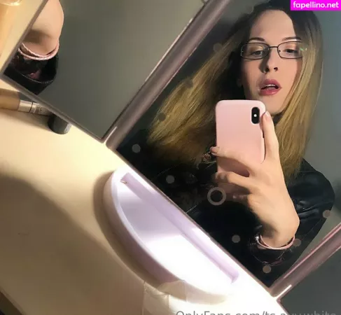 Ts Avy White OnlyFans Thumbnail #qUMbzypM2B