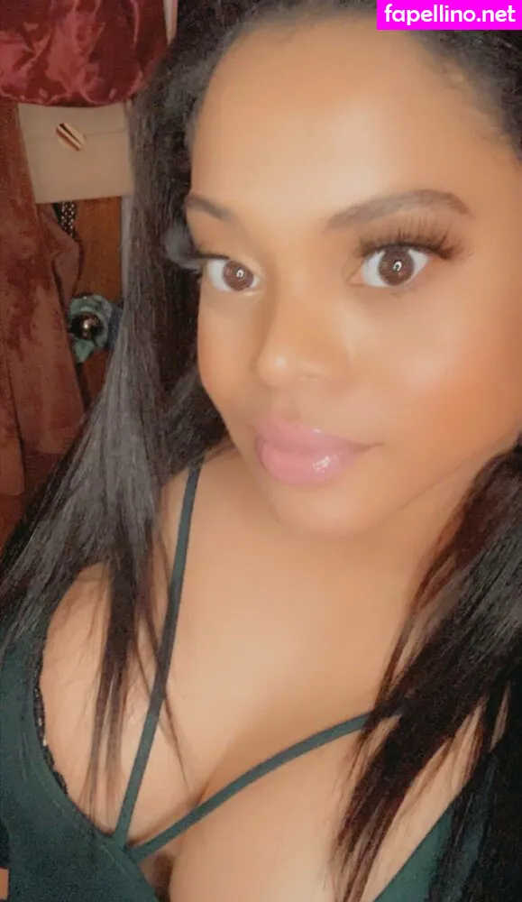 missdreambaby, rileyknoxx, therealbeautymonroe Nude Leaked OnlyFans Photo #7ftjetx4Mg