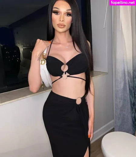 Ts Nikkie OnlyFans Thumbnail #1viKMkzqMG
