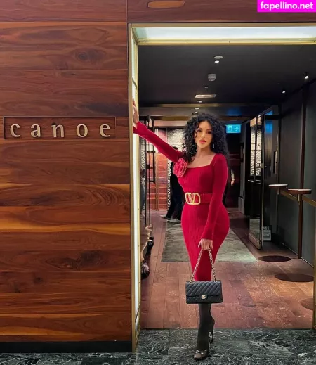 Tsfoxyanastasia OnlyFans Thumbnail #LTL0ylPROY