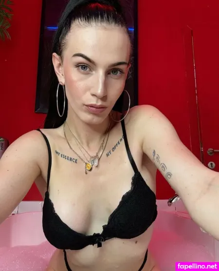 Tshelenajones OnlyFans Thumbnail #kJdou6KbIg