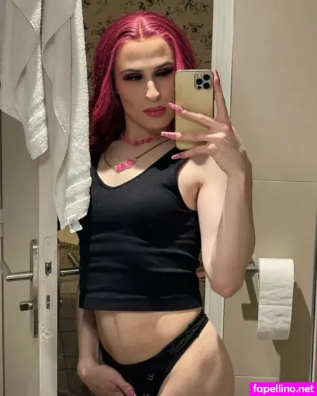 Tsnellycherie OnlyFans Thumbnail #ATzsnftwEC