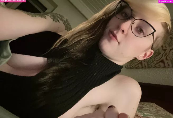 Tsren OnlyFans Thumbnail #5lmjVXc1T2