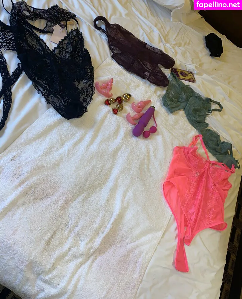suchsharpteeth, tsunamitongue16 Nude Leaked OnlyFans Photo #oCtN0AP2c3