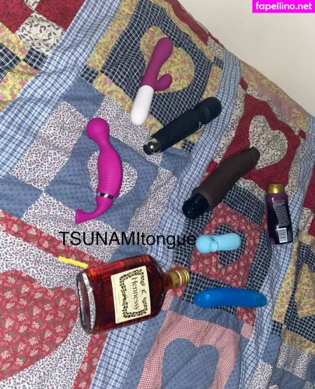 Tsunamitongue16 OnlyFans Thumbnail #oQOE1Xu42W