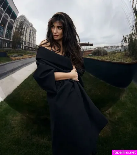 Tuba Buyukustun OnlyFans Thumbnail #Bt83aCK2Lf