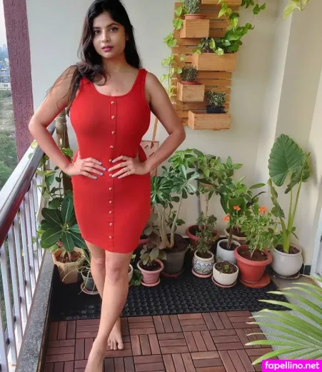 Tulika Snehil OnlyFans Thumbnail #CFCWLkQ8GE