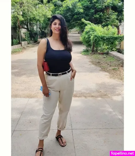 Tulika Snehil Main Profile Photo