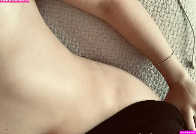 Tulipaan OnlyFans Thumbnail #0YsGxaZRlj