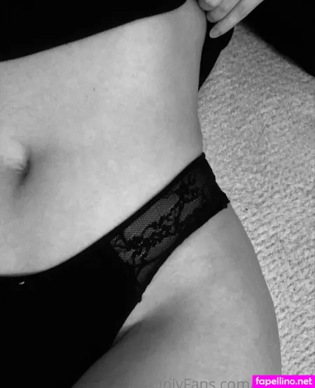 Tulipaan OnlyFans Thumbnail #Ne5EwlDSxg