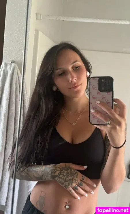 Tully Banks OnlyFans Thumbnail #RvBqByM59l