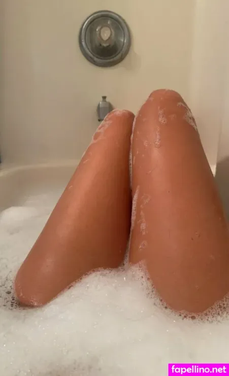 Tully Banks OnlyFans Thumbnail #ig0Tbh1j3p