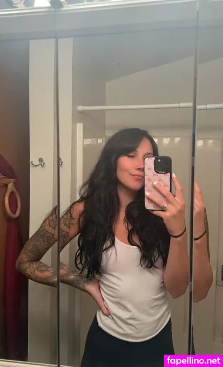 Tully Banks OnlyFans Thumbnail #y9PV5WsbQs