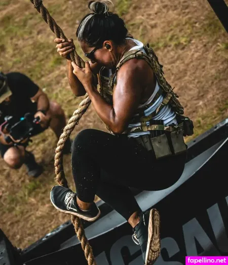 Tulsi Gabbard OnlyFans Thumbnail #4CRXTTDH3e