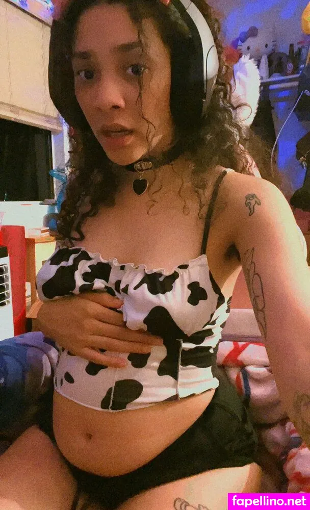 brummymummyof2, tummyemma2 Nude Leaked OnlyFans Photo #yYR65gf937