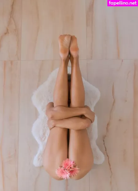 Tunaapari OnlyFans Thumbnail #EXU2l8CnqS