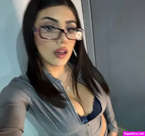 Tupatronawe08 OnlyFans Thumbnail #GbYKKGmuxG