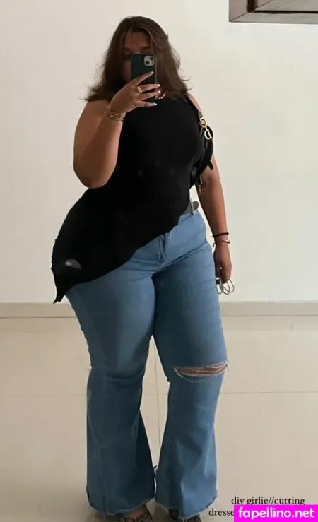 Tweesha Shah OnlyFans Thumbnail #YOktuwxVjp
