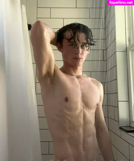 Twentoofree OnlyFans Thumbnail #X1KKMbraGj