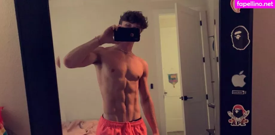 Twentoofree OnlyFans Thumbnail #cHcLu9KVwR