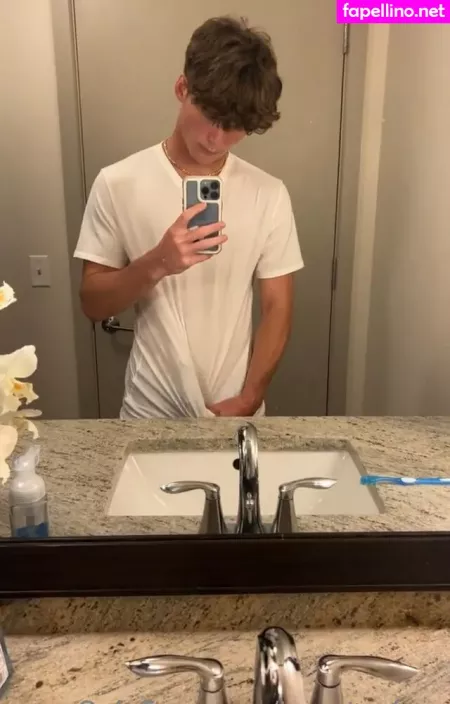 Twentoofree OnlyFans Thumbnail #cvC0HdLZPe