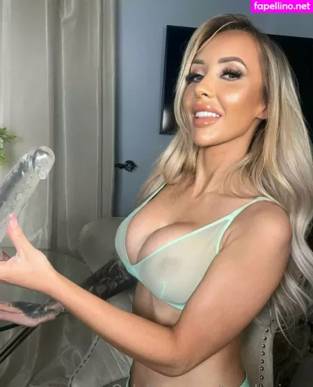 Twerkariana OnlyFans Thumbnail #1bhzbXXAux