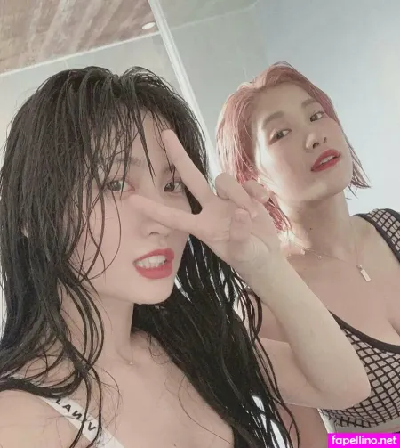 Twice Momo OnlyFans Thumbnail #9rhdELabFd