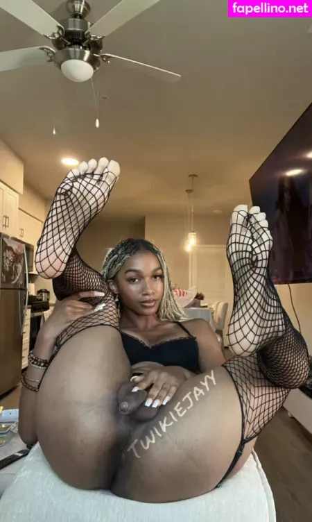 Twikiejayy OnlyFans Thumbnail #RDozRhRTLV