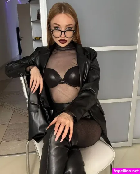 Twilightvixen OnlyFans Thumbnail #m5YxwmAZrR