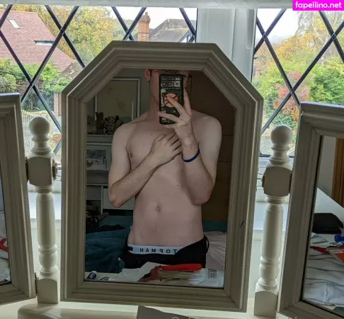 Twinkharryxx OnlyFans Thumbnail #lzGdjXABTo