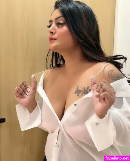 Twinkle Kapoor OnlyFans Thumbnail #CRsPiLQDDb