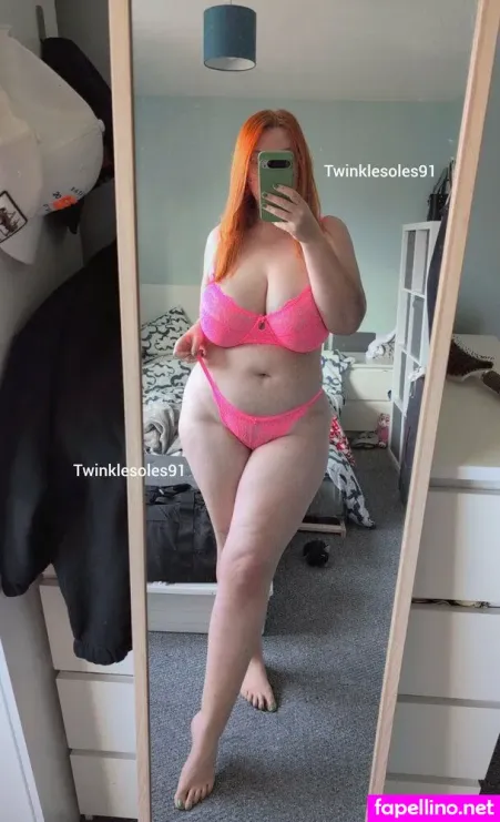 Twinklesoles91 OnlyFans Thumbnail #i6POuDSxcQ