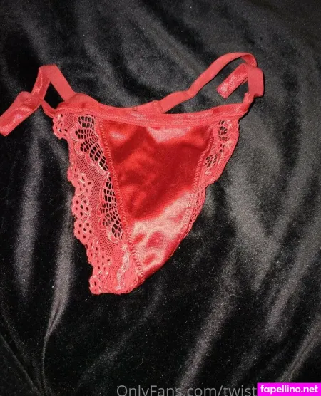 Twisted Emily OnlyFans Thumbnail #GHOJfknfXN