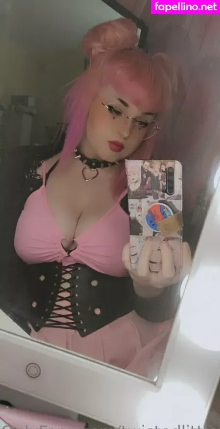 Twistedlittlefree OnlyFans Thumbnail #tHJvaoAFp1