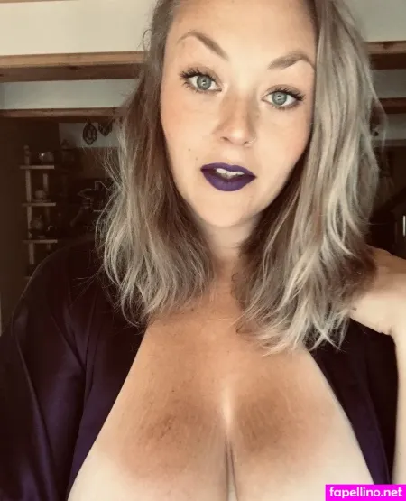 Twobacons 2 OnlyFans Thumbnail #Hxzz7ikD6r