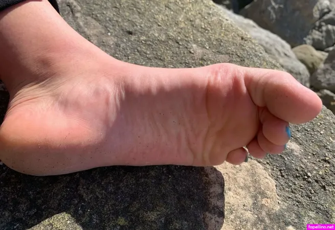 Twofeet10toes OnlyFans Thumbnail #EOVan7nGup