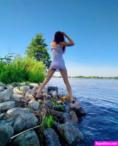 Twowheelsandponytail OnlyFans Thumbnail #GrmpIW1pv2