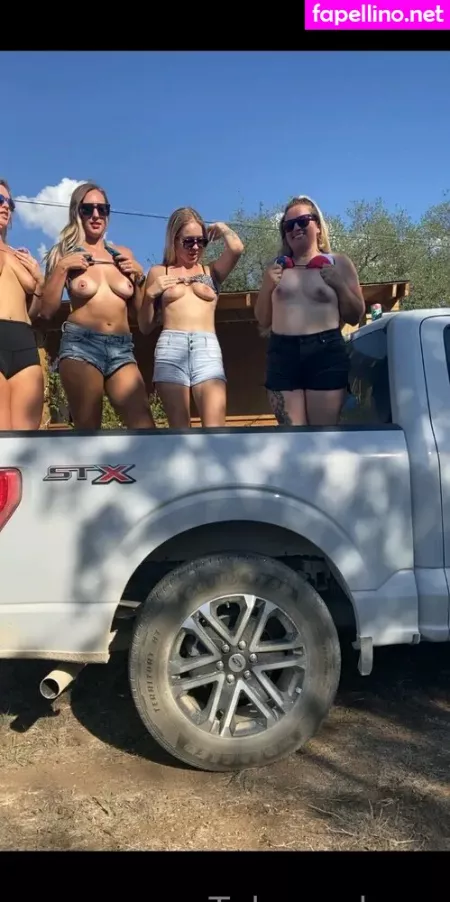 Txhoneybuns OnlyFans Thumbnail #yM1EEIHoSc