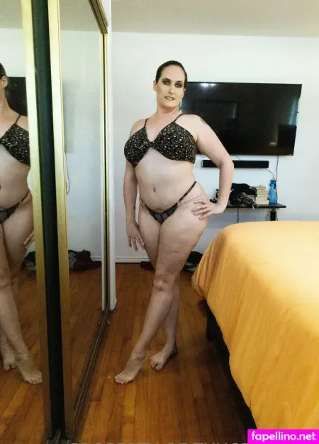 Txhotwife84 Free 1 OnlyFans Thumbnail #lXhIHYzLWx