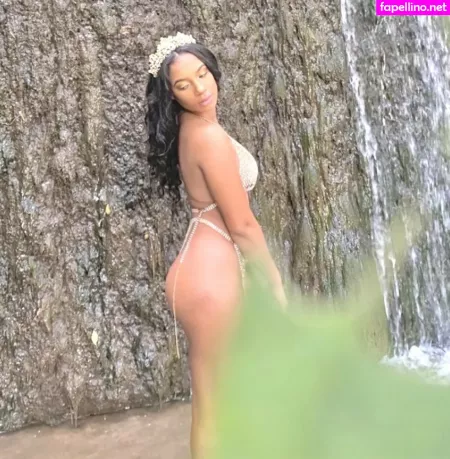 Tyaisha Neblett OnlyFans Thumbnail #c7uVZwJOfN