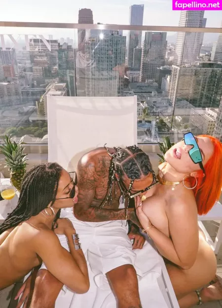 Tyga OnlyFans Thumbnail #c7XpUTPN4s