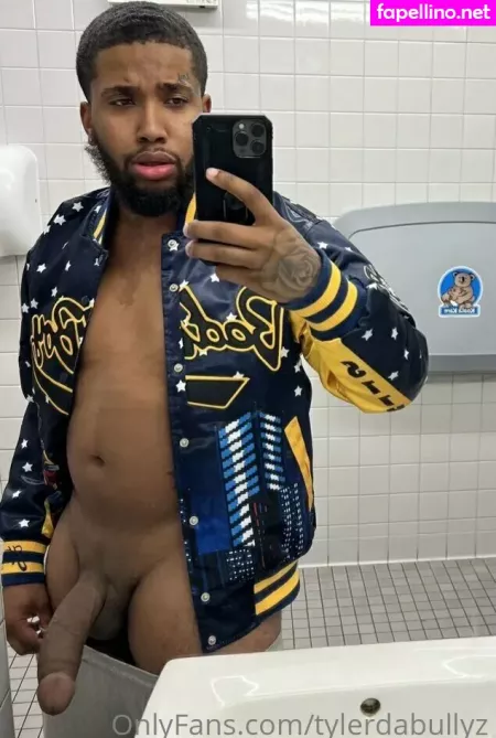 Tylerbandsome OnlyFans Thumbnail #Bg7IKdHMiA