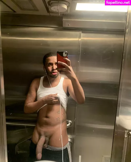 Tylerbandsome OnlyFans Thumbnail #q1pTarlE9L