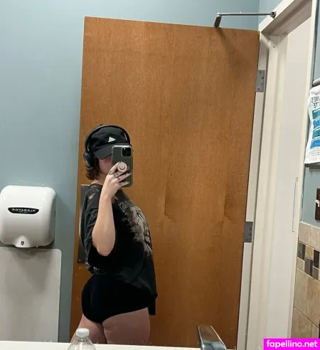 Tylercrying OnlyFans Thumbnail #aKqftxyz8D