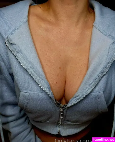 Tynieg22 OnlyFans Thumbnail #OoCFoDsyel