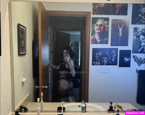 Tyniquewebster OnlyFans Thumbnail #2IKFBkle6e