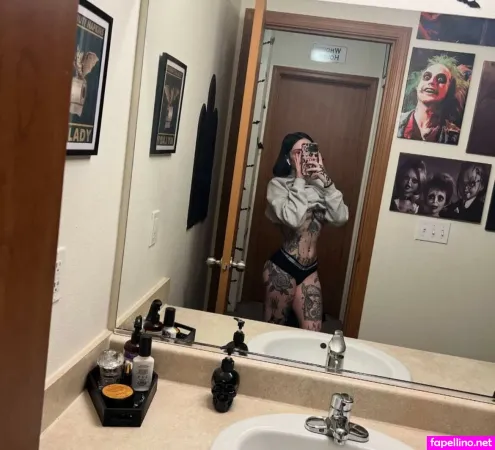 Tyniquewebster OnlyFans Thumbnail #u3TXDseSxs