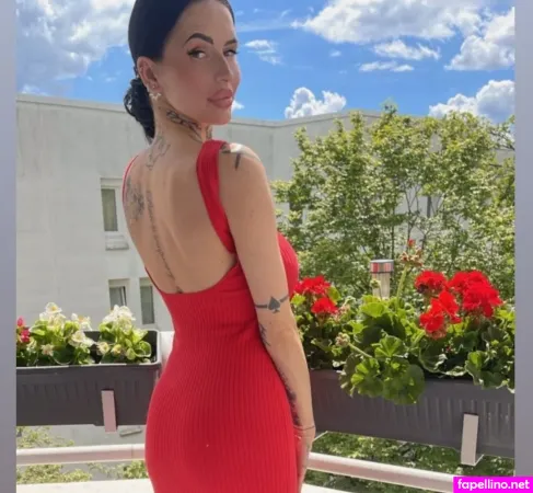 Tyraa Lavie OnlyFans Thumbnail #ATbrIns0qO