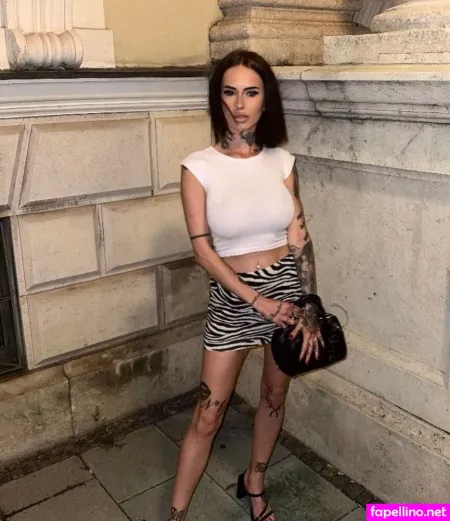Tyraa Lavie OnlyFans Thumbnail #Tp7I1QOvyX
